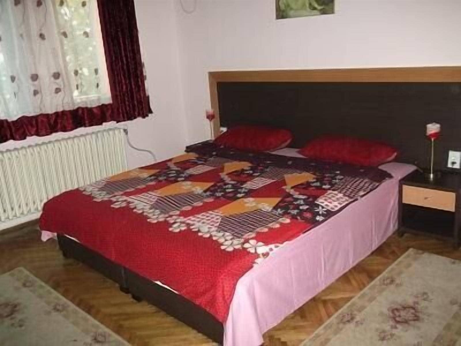 Vila Silia Skopje Exteriör bild