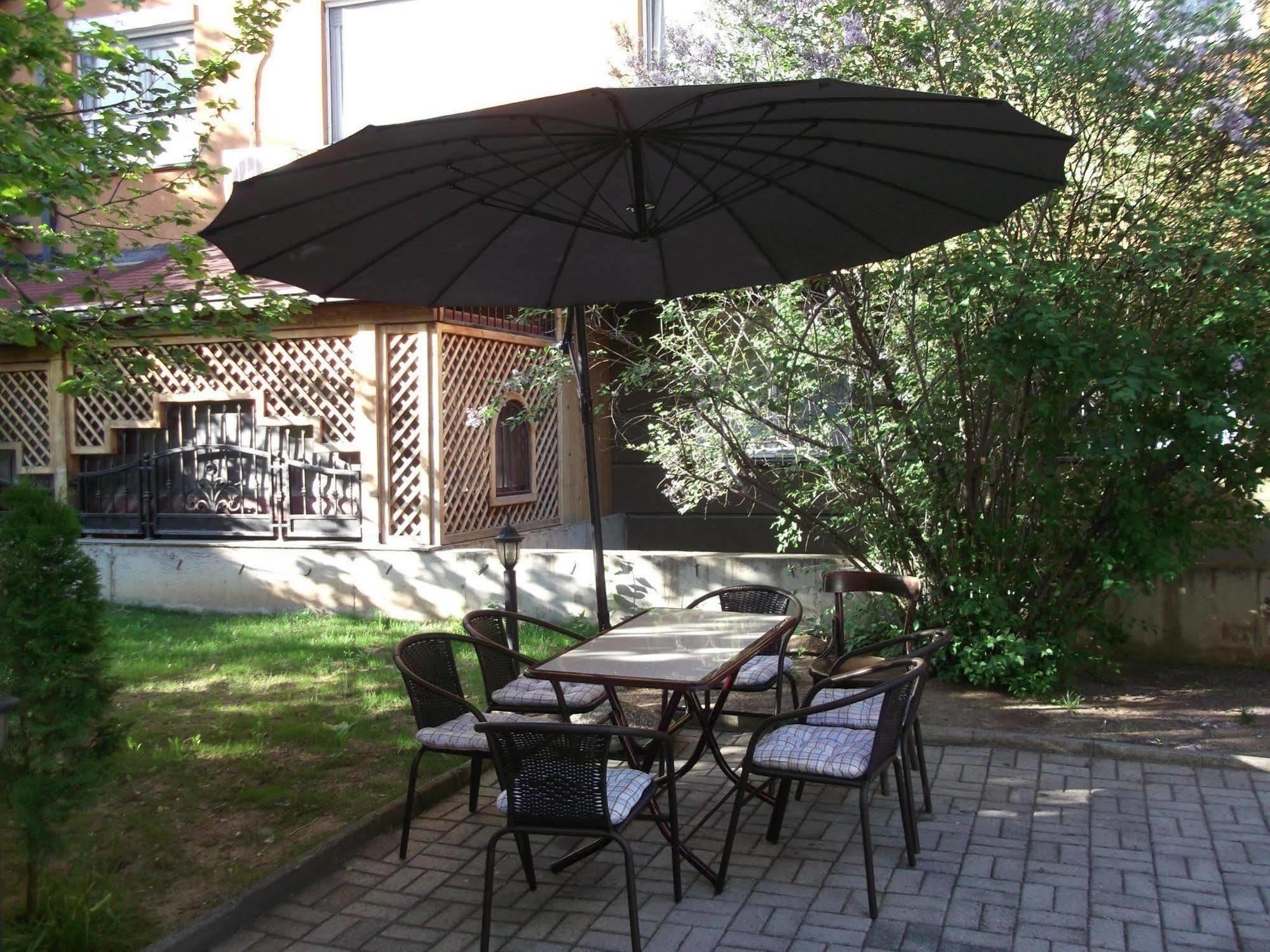 Vila Silia Skopje Exteriör bild